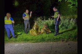 Twee personen te water geraakt langs Markerwaardweg in Venhuizen