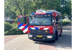 Hulpdiensten massaal gealarmeerd voor industriebrand bij bedrijf aan het Voorland in Enkhuizen