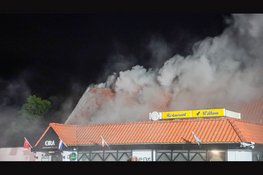 Uitslaande brand in restaurant Wijdenes, leuzen op muren geschreven