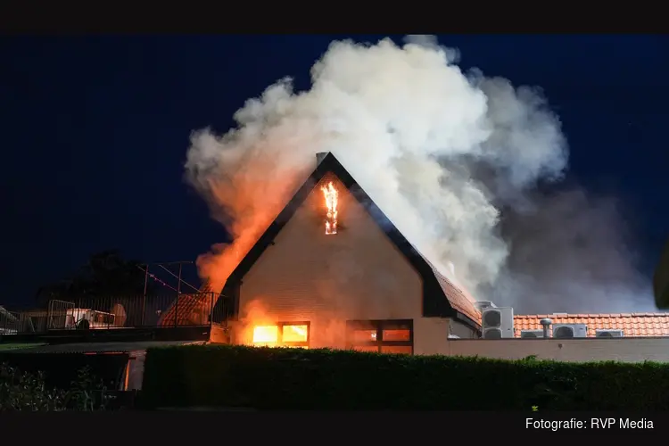 Getuigen gezocht van brandstichting aan de Blokdijk in Wijdenes