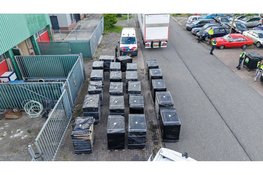 Loods vol met 3,564 lachgas flessen aangetroffen in Hoorn
