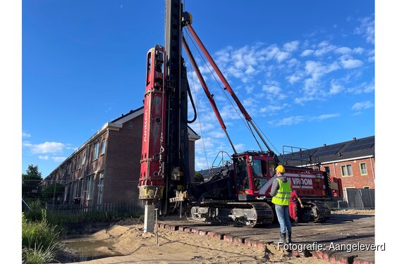Eerste paal de grond in voor sociale woningen Bloemenbuurt