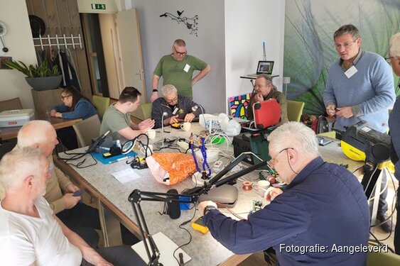 Repaircafé Philadelphia in Grootebroek helpt bij repareren van alledaagse spullen