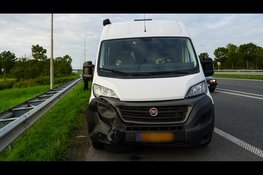 Opnieuw ongeluk op A7: camper en personenauto in botsing