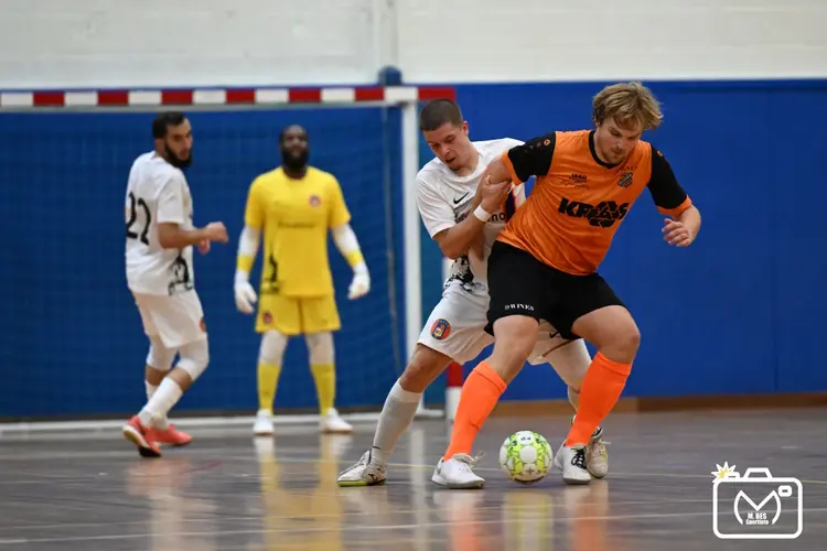 HV Hoorn beslist derby tegen RKAV Volendam in slotfase