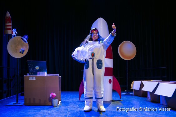 'André het astronautje' de eerste van vier kindervoorstellingen in Theaterkerk Hemels