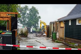 Zeer grote uitslaande brand in loods Lambertschaag