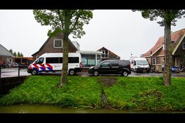 Zeer grote uitslaande brand in loods Lambertschaag