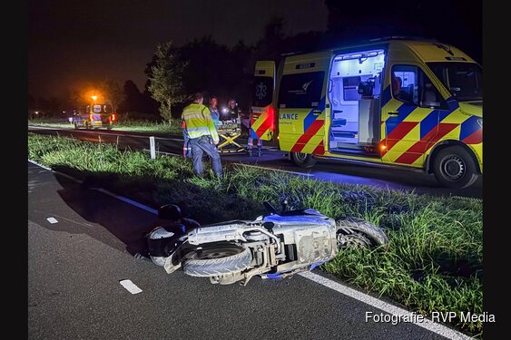 Zeker twee gewonden bij ongeval op fietspad langs de N307 in Venhuizen