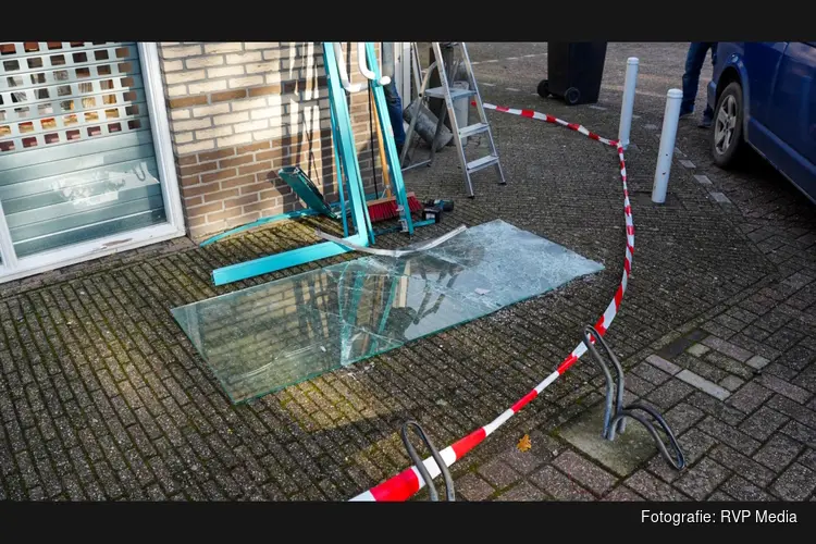 Politie zoekt getuigen van plofkraak op de Westerblokker