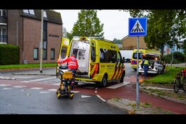 Twee gewonden na botsing tussen auto's op kruising De Weel in Hoorn
