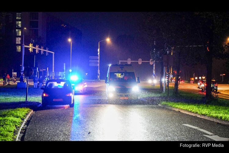 Stoplichten uitgevallen, fietser aangereden op kruising