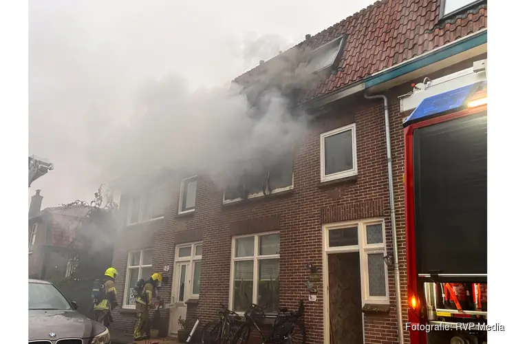 Uitslaande brand in woning Enkhuizen