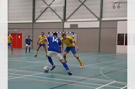 Mossaoui helpt Hovocubo aan zege, Veerhuys onderuit