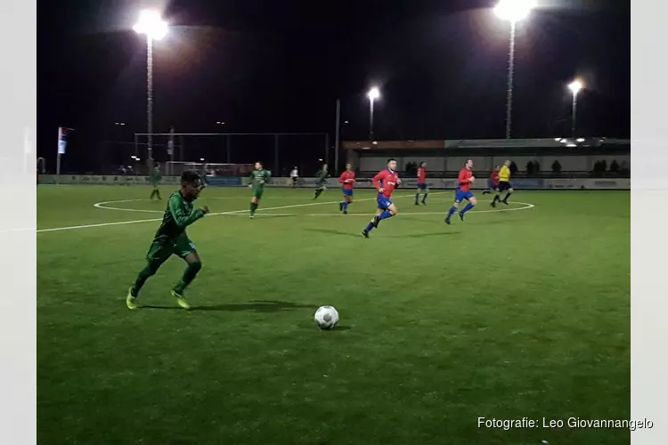 Hollandia strandt na strafschoppen in bekertoernooi