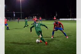 Hollandia strandt na strafschoppen in bekertoernooi